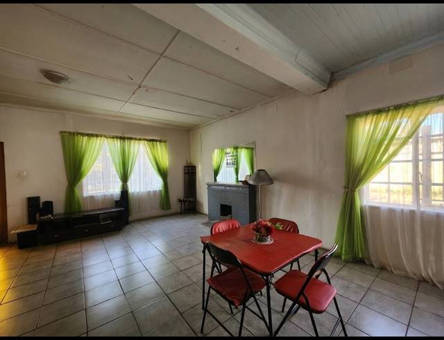 3 BEDROOM HOUSE FOR SALE IN THREE RIVERS